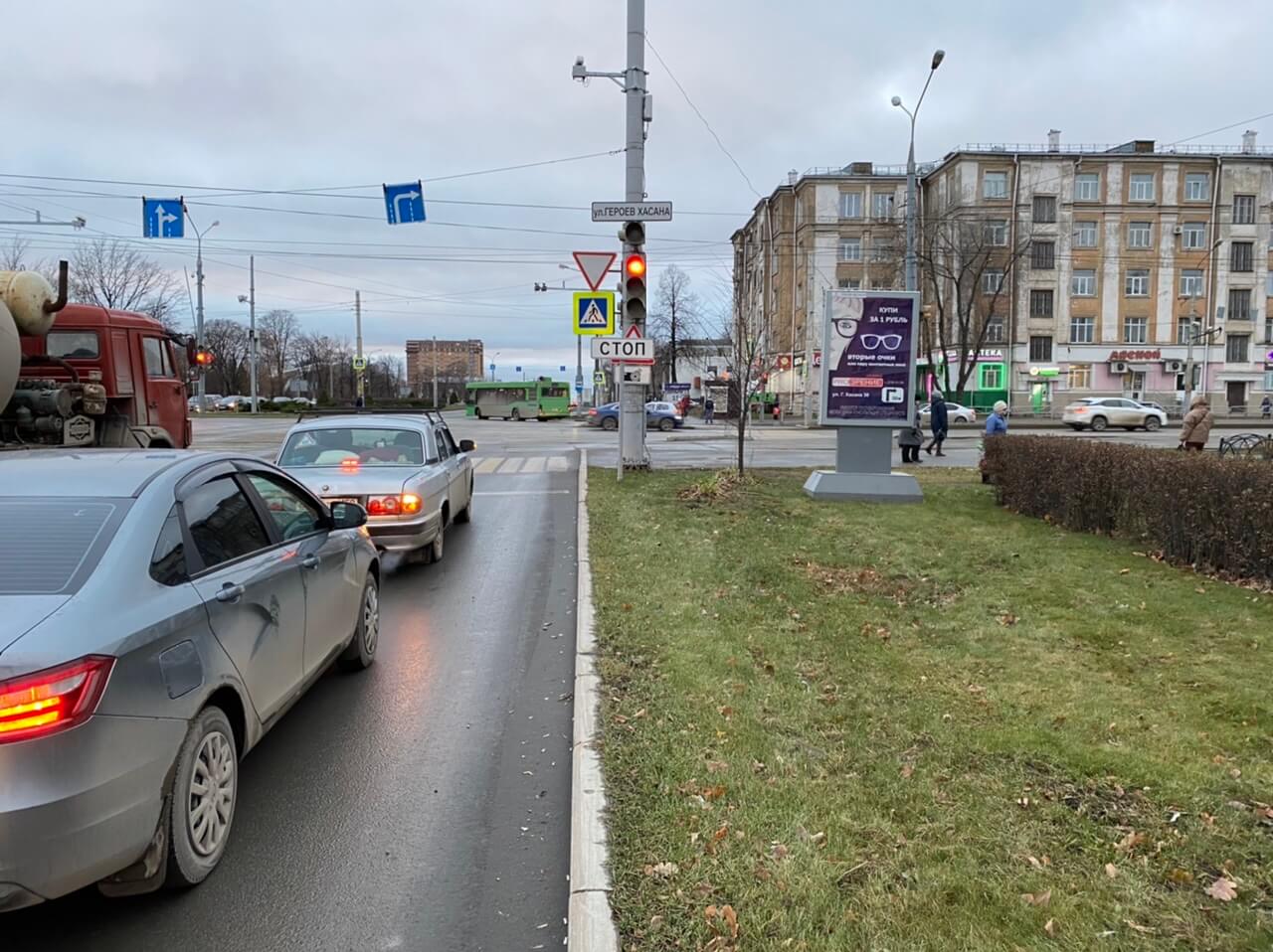 Сити-формат 1.2×1.8, ул. Г. Хасана, 21 - пер. ул. Чкалова